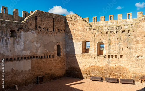 Renaissance-Inspired Inner Courtyard of Monteagudo de las Vicarias Castle, Soria - Premium Stock Photography