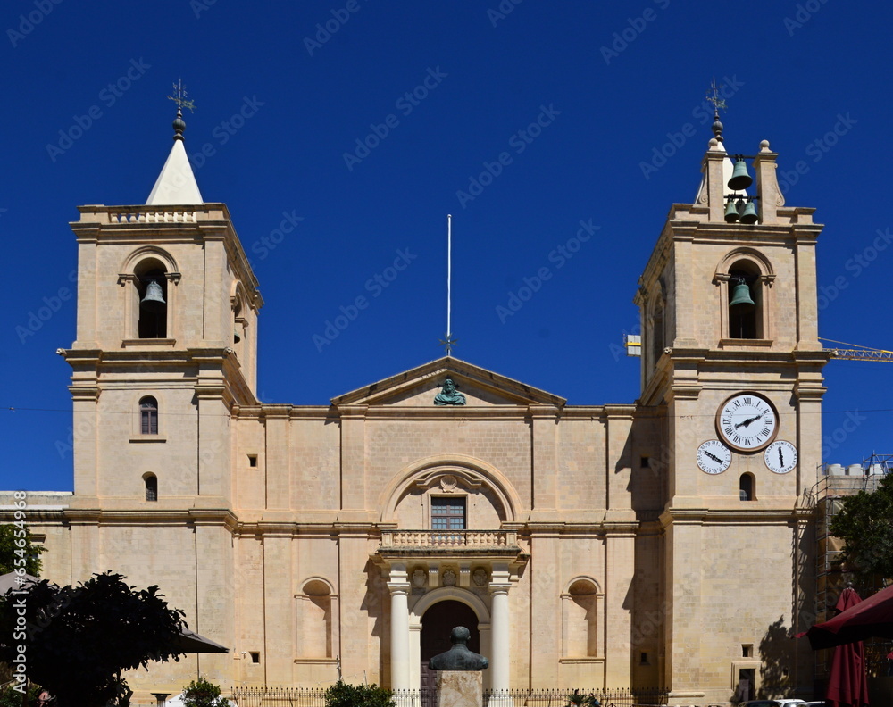 Fototapeta premium Historical Church in the Old Town of Valletta, the Capital of Malta