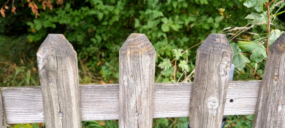 Woode gate close uo Woode gate close uo
