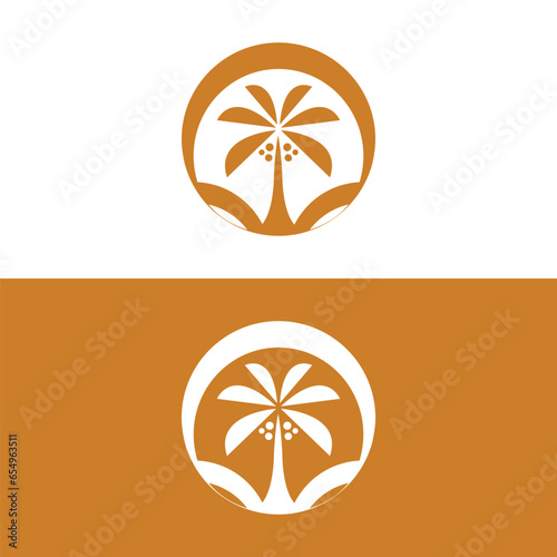 Detailed Palm Tree, Palm tree, separate banana leaves, vector palm icon, Set tropical palm trees, nature and young plants, Vector design, Exotic plants, palm leaves, watercolor vector illustration