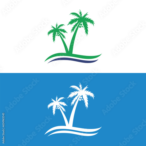 Detailed Palm Tree, Palm tree, separate banana leaves, vector palm icon, Set tropical palm trees, nature and young plants, Vector design, Exotic plants, palm leaves, watercolor vector illustration