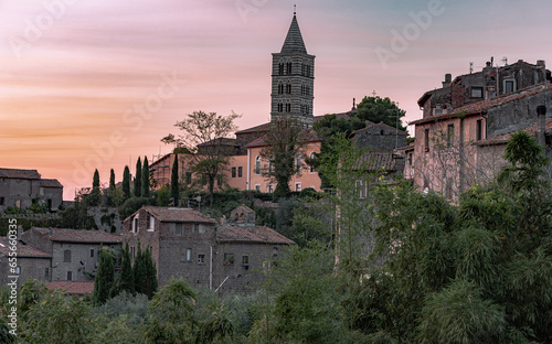 ITALIA LAZIO CITTA MEDIEVALE  PANORAMMA VIAGGIRE TURISMO  ARCHITETTURA VECCHIO  VITERBO PAESAGGIO