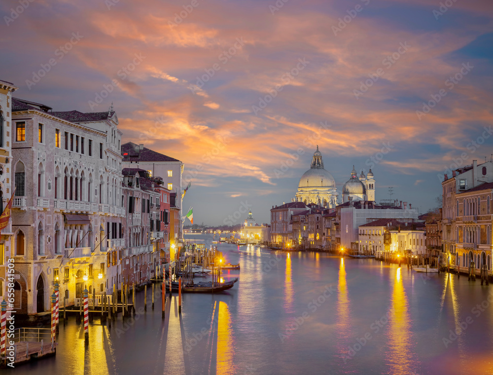 Canale Grande Venedig beleuchtet Abendrot