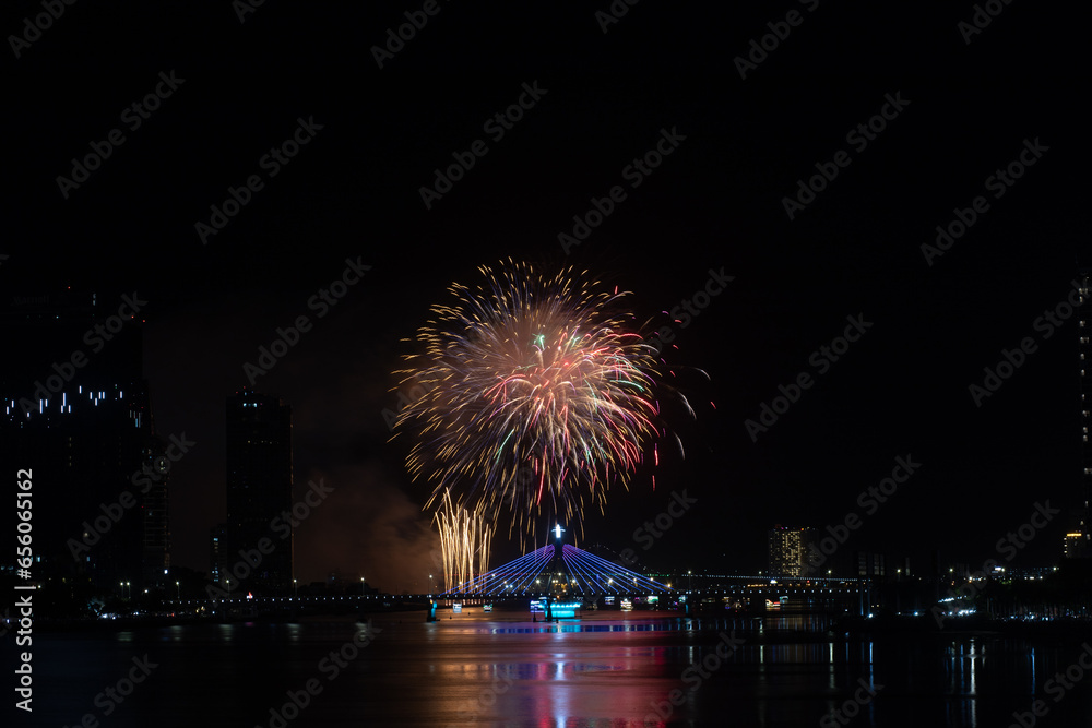 DIFF is the fireworks festival in Danang as “Asia’s Leading Festival-Event Destination”. During the DIFF, the city will organize many activities such as festivals, music,.. serve residents and visitor