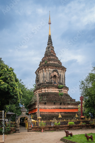 Wat Lok Molee Temple is a historic Buddhist temple and is a famous place and destination according to the beliefs for travel and worship of Buddhism in Chiang Mai, Thailand.