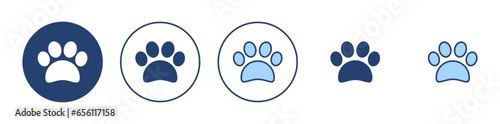 Paw icon vector. paw print sign and symbol. dog or cat paw