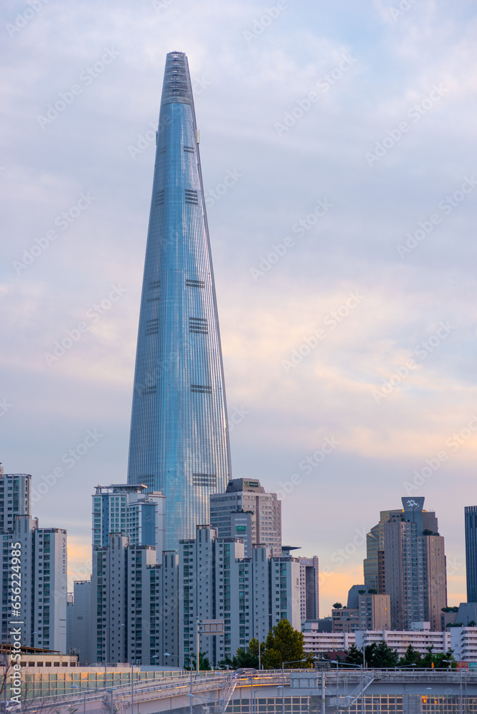 Obraz premium Lotte Tower in korea jamsil