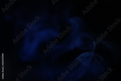 Purple smoke on a dark background, fog pattern, detailed smoke shapes 