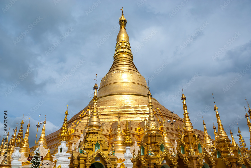 Fototapeta premium Exterior of the Shwedagon Pagoda a Golden Pagoda in Yangon, Rangoon, Myanmar, Asia