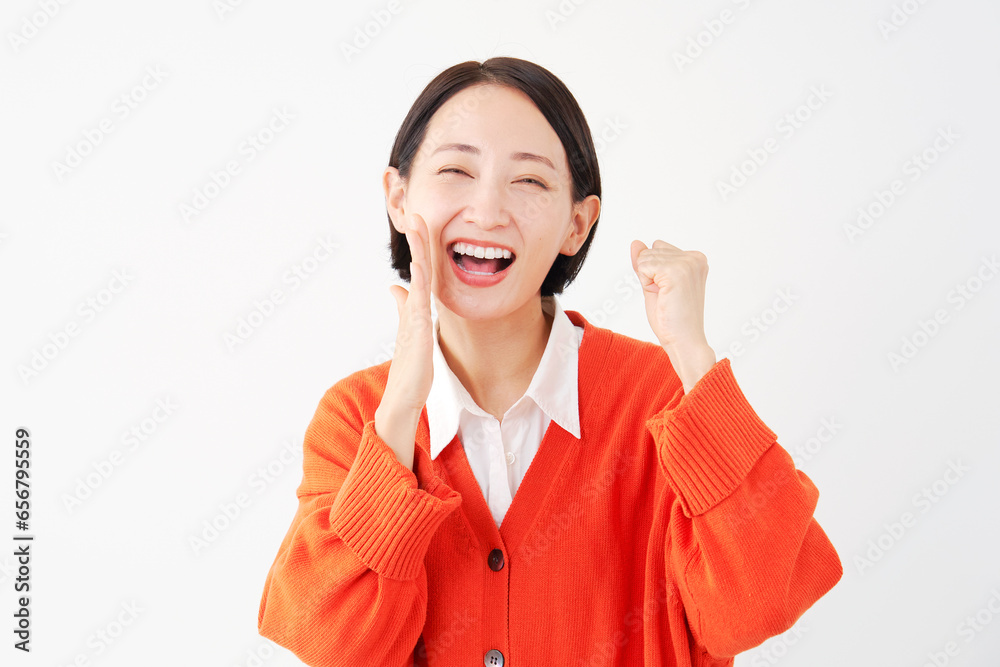 応援する女性 白背景 応援する女性 白背景