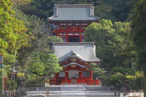 鶴岡八幡宮の舞殿と本宮