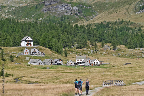 Baite e case sull'altipiano del Parco Naturale Alpe Veglia e Alpe Devero, Valle d'Ossola - Piemonte photo