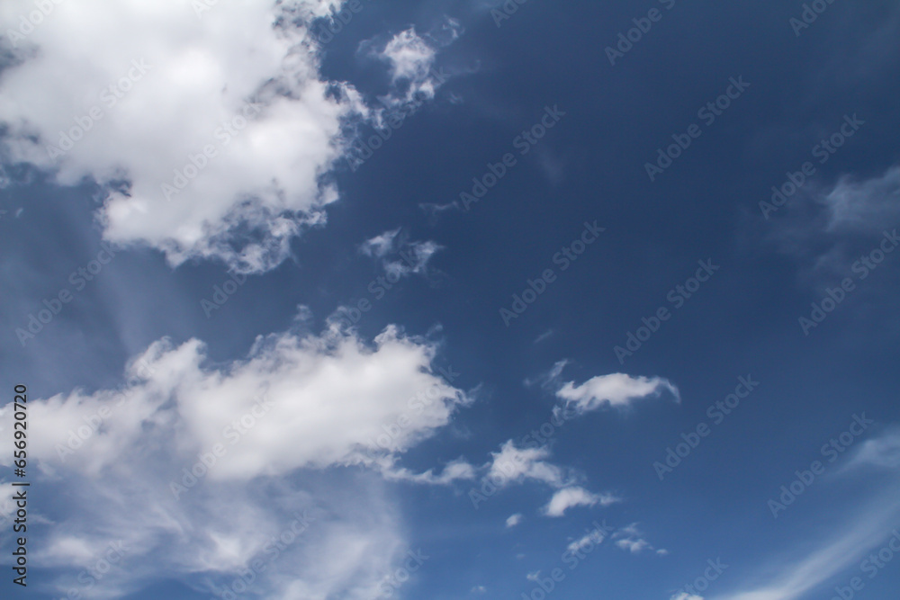 Fototapeta premium Beautiful blue sky and clouds natural background