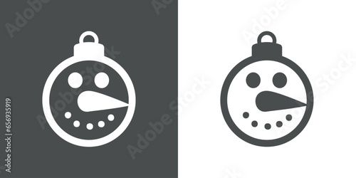 Logo snowman. Silueta de bola de navidad con cara de muñeco de nieve con nariz de zanahoria para su uso en invitaciones y felicitaciones de Navidad