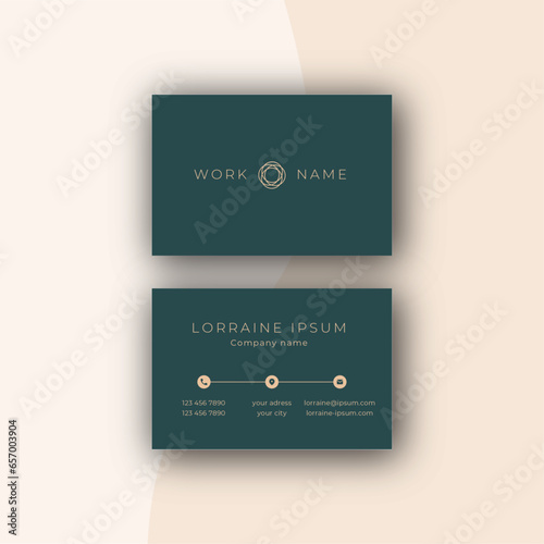 Carte de visite moderne et minimaliste. Carte de visite  vectorielle, professionnelle, élégante, arrière-plan vert et or. Logo fleur, sobre, graphique, luxe, richesse, premium, beau, entreprise