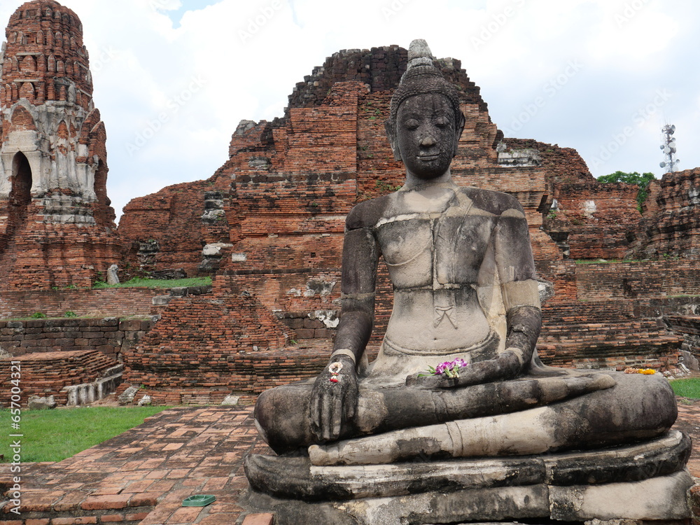 Ruins at Wat Mahathat, Ayutthaya, Thailand Ruins at Wat Mahathat, Ayutthaya, Thailand