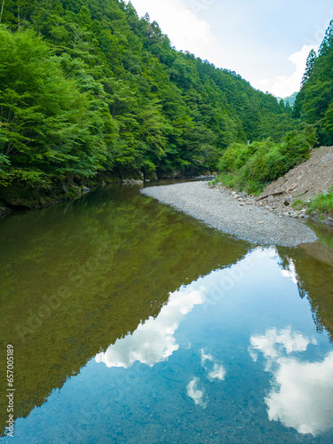 奈良県 野迫川村 初夏の川遊び © masaaki  shihara