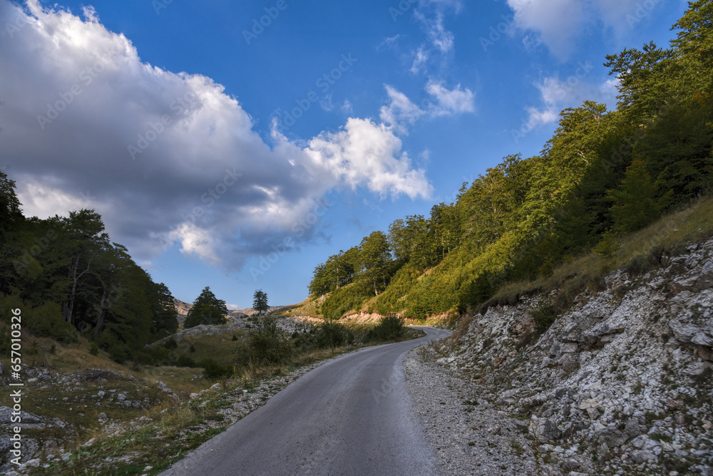 Fototapeta premium Outdoor photography of mountain with rocky and wild environment
