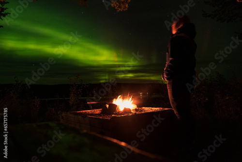 Lagerfeuer in Schweden – Polarlichter 