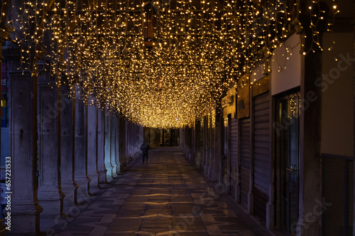 Streets full of lights in late evening in Venice, Italy. © Єгор Городок
