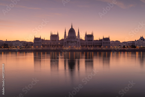 Morning reflections of Hungarian parliament (ID: 657239939)