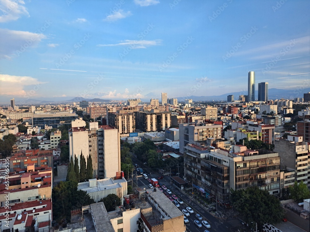 Fototapeta premium Atardecer en la Ciudad de México