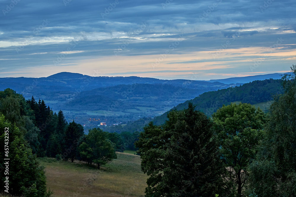 Obraz premium Z widokiem na Góry
