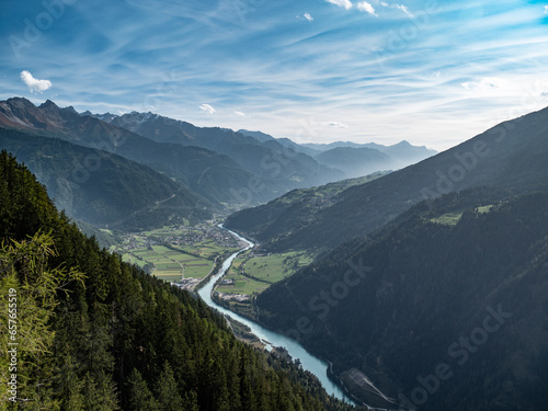 Tirol, Österreich: Alpen ums Oberinntal