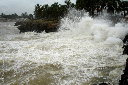 Olas Fuertes