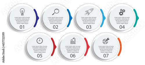 Templat Infografis Bisnis Minimal. Garis waktu dengan 7 langkah, opsi dan ikon pemasaran. Infografis linier vektor dengan tujuh elemen yang terhubung. Dapat digunakan untuk presentasi. photo