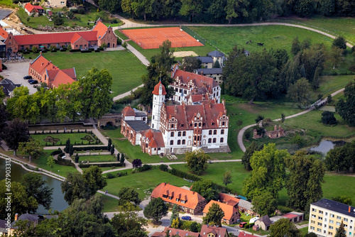 Schloss Basedow, Mecklenburg-Vorpommern, Deutschland, Luftaufnahme aus dem Flugzeug
 photo