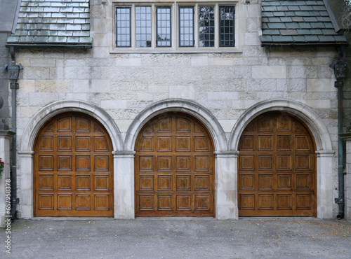 Canvas Print Garage of old stone gothic mansion