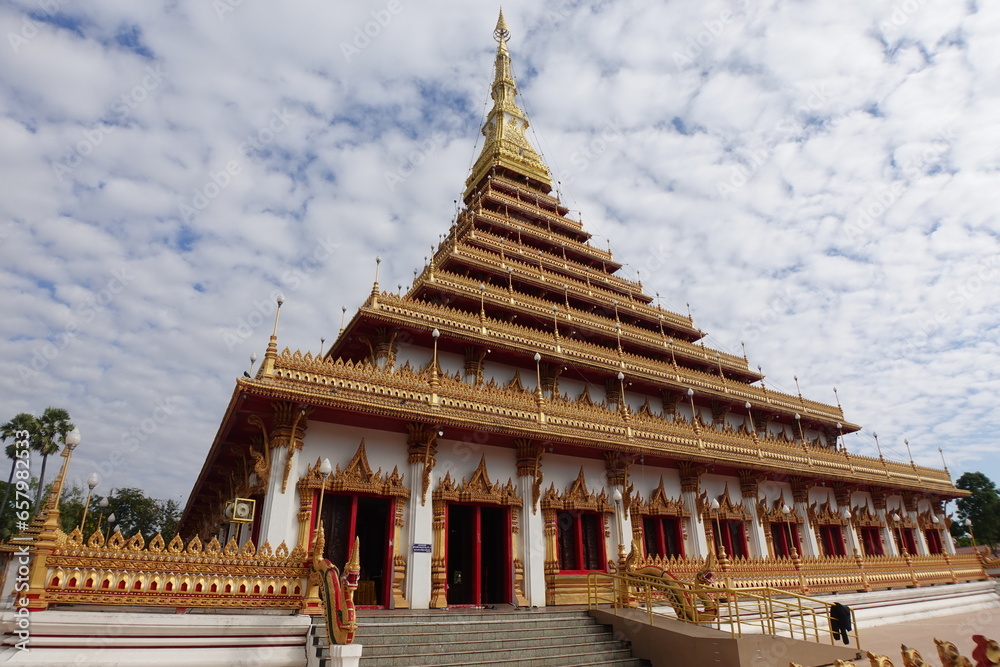 Naklejka premium ワット ノーン ウェーン コーンケーン・タイ Wat Nongwaeng at Khon Kaen, Thailand
