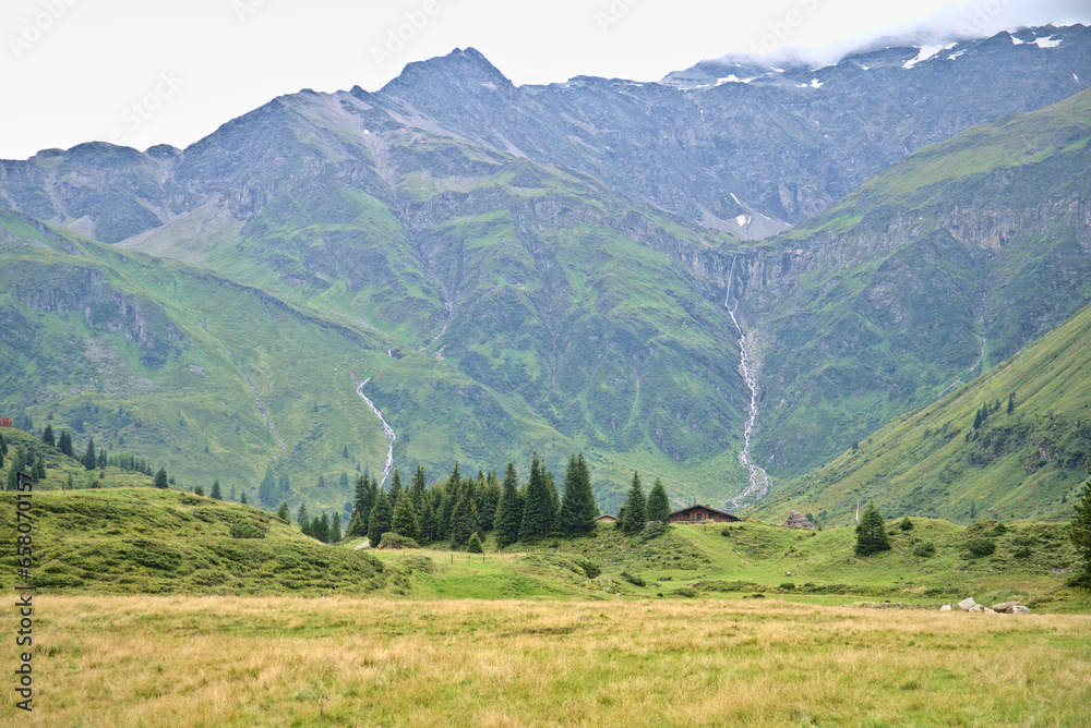 Fototapeta premium Nassfeld Valley in Hohe Tauren National Park, Austria