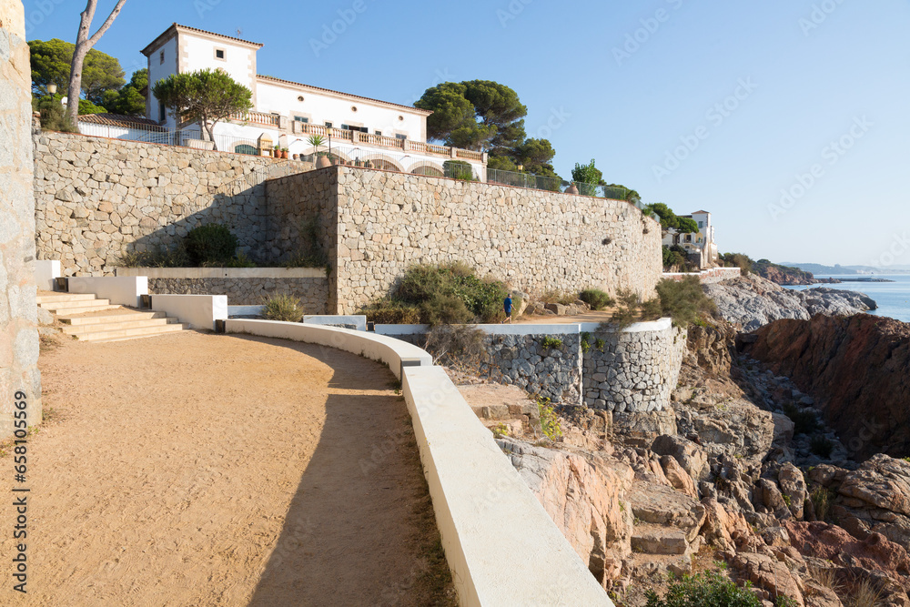 Camino de Ronda, a path along the Catalan coastline