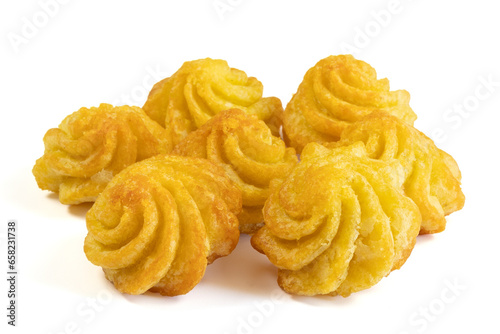 Photos pommes de terre duchesse en gros plan, isolées sur un fond blanc