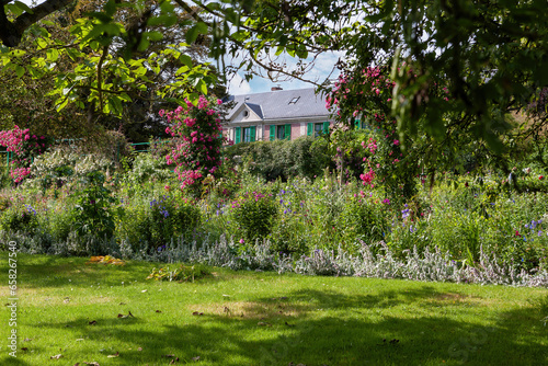 Fototapeta Naklejka Na Ścianę i Meble -  Beautiful Claude Monet's Garden of Giverny, Normandy, France