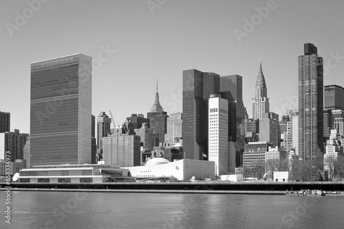 Manhattan skyline highlighting the building of the United Nations