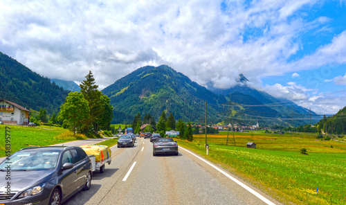 Die Fernpassstraße (B 179) zwischen Lermoos und Reutte, Tirol (Österreich) photo