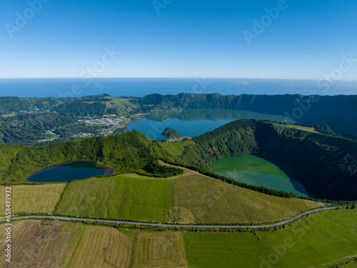 Miradouro da Vista do Rei - Azores, Portugal © demerzel21