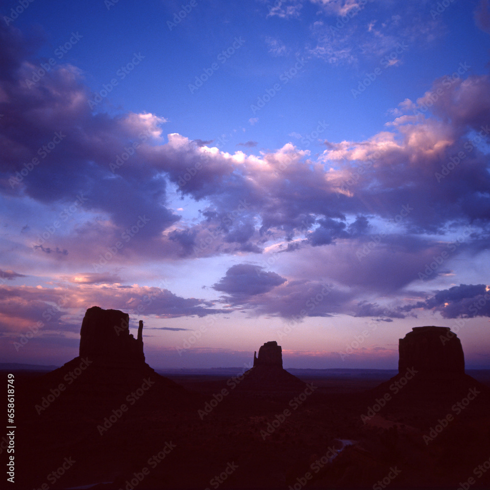 Sunrise scenery and clouds in Monument Valley