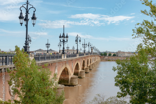 Pont de Pierre, Bordeaux