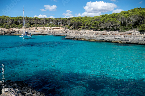 Calo des Burgit is a small beach inside the nature reserve Cala Mondrago in the southeastern part of Mallorca.

 photo