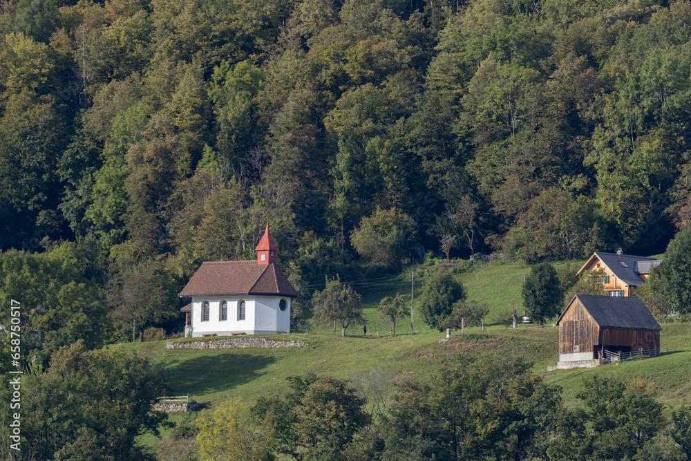 Kapelle Betlis vom Walensee aus gesehen Kapelle Betlis vom Walensee aus gesehen
