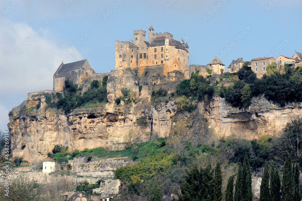 Chateau de Castelnaud castle, Dordogne, Perigord noir, France