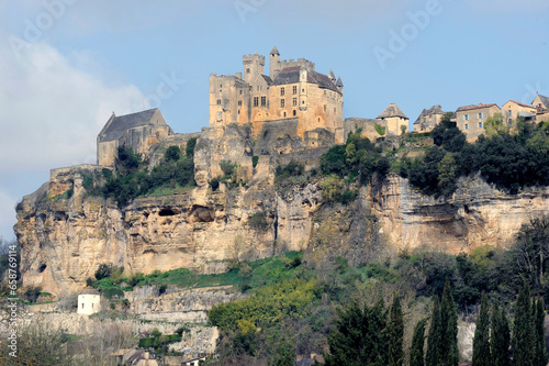 Chateau de Castelnaud castle, Dordogne, Perigord noir, France © robepco