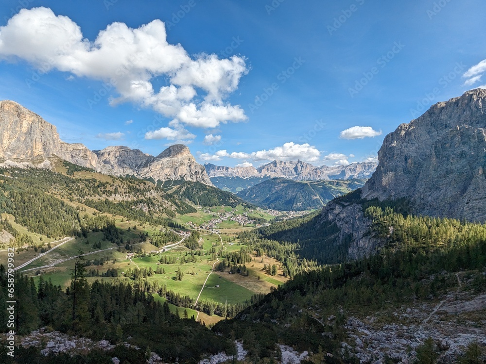 Beautiful landscape of Italian dolomites-with mountain meadows,lakes and rocky and sharp mountain tops,Dolomite Alps mountains, Trentino Alto Adige region, Sudtirol, Dolomites, Italy