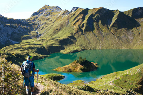 Blick auf den Schrecksee im warmen Herbstlicht