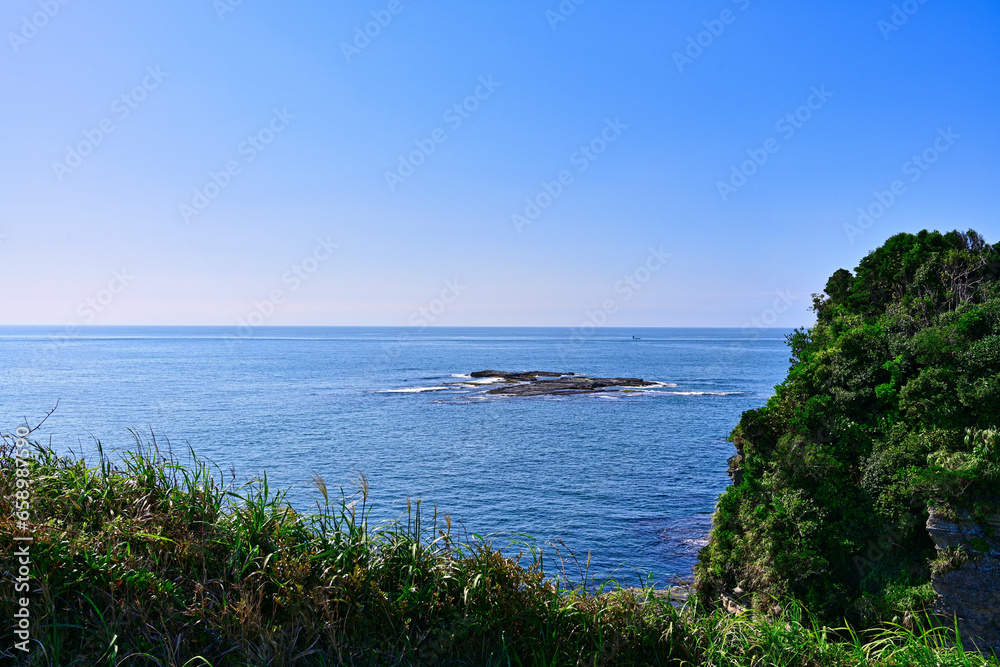 鵜原理想郷のリアス式海岸／千葉県勝浦市 Stock Photo | Adobe Stock