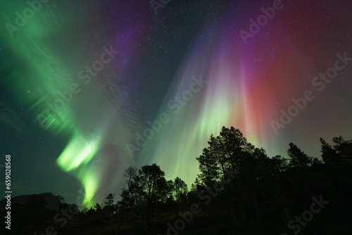 Great Northern Lights the 18/9-23. An awesome show that lasted allmost 2 hours !  photo